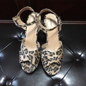 Platform Leopard sandals