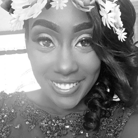 Meet your Posher, Tori - Picture 1 of 1