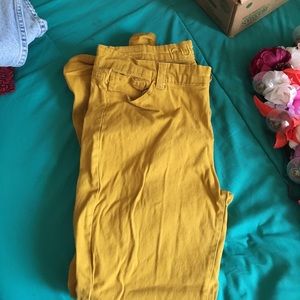 Mustard yellow skinny jeans
