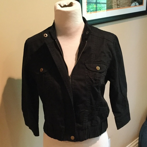Long-Sleeve Black Jacket with Front Pockets - Picture 1 of 4