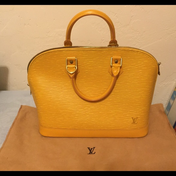 SOLD Authentic LV Epi Alma - Picture 1 of 8