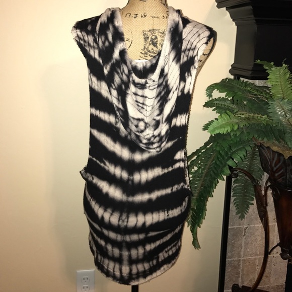 Tie Dye Coverup - Picture 4 of 7