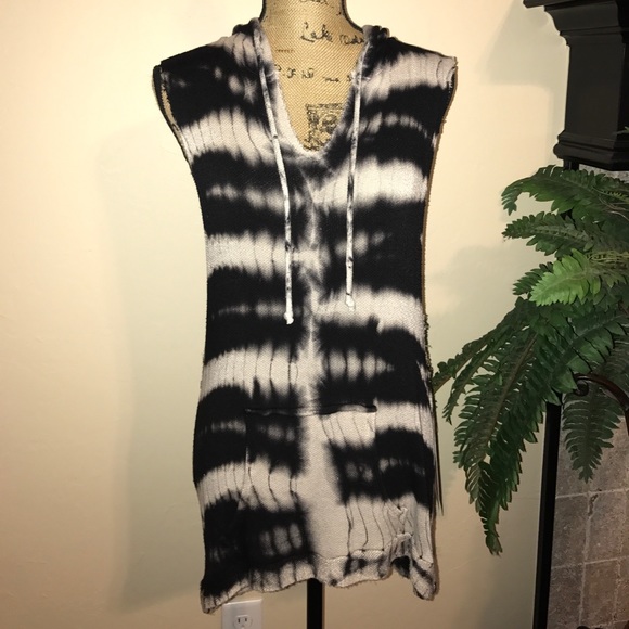 Tie Dye Coverup - Picture 2 of 7