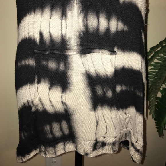 Tie Dye Coverup - Picture 5 of 7