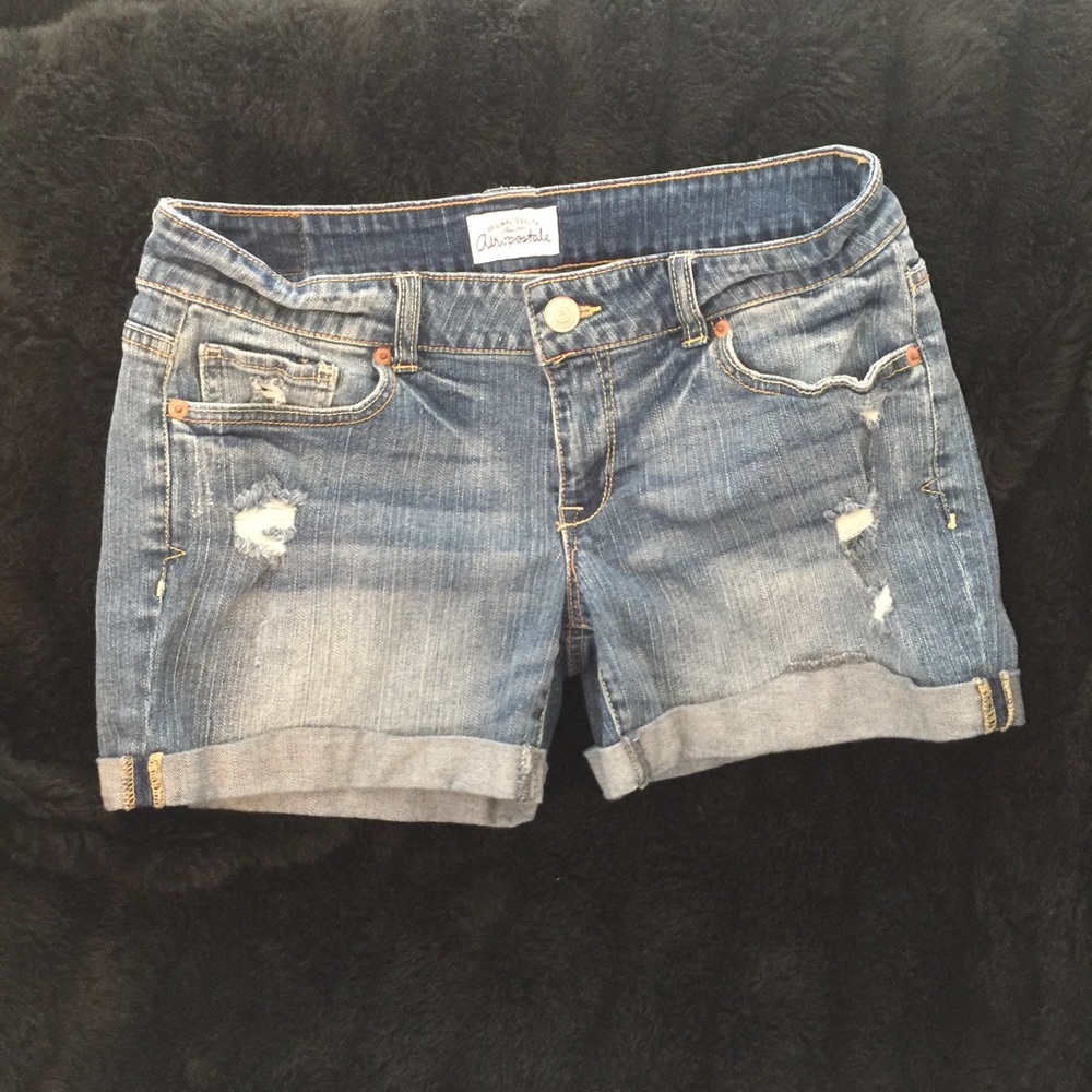 Aeropostale Jean shorts 7/8 size barely worn