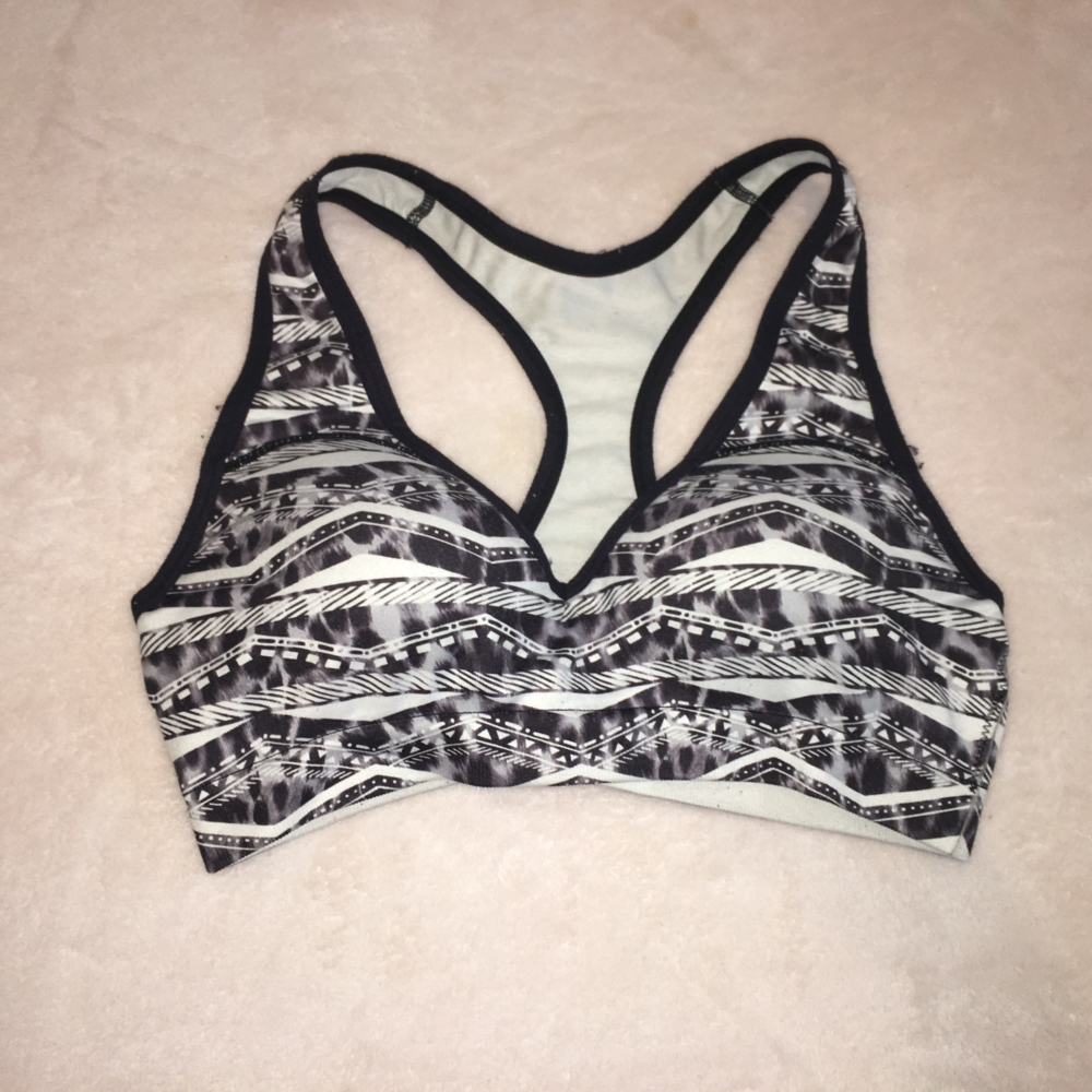 PINK sports bra size small