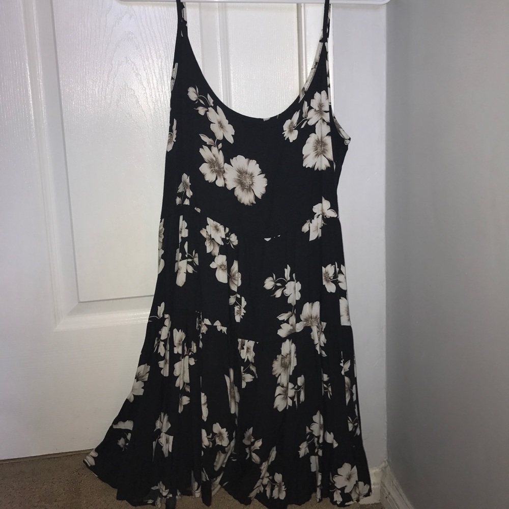 Brandy Melville Jada Dress Floral