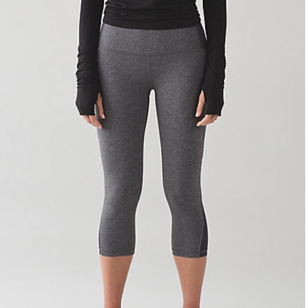 Lululemon free runner crops