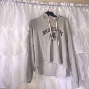 CROPPED SWEATSHIRT