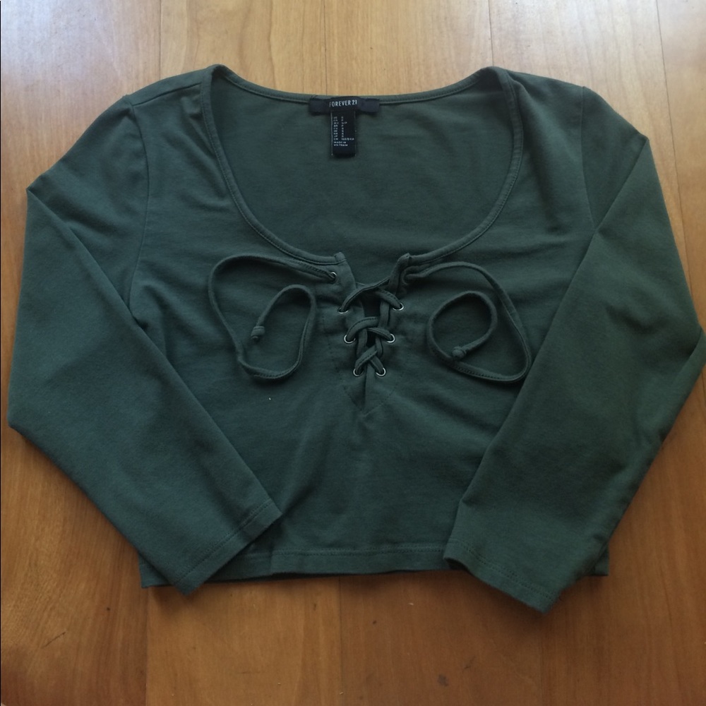 Long sleeve tie crop top