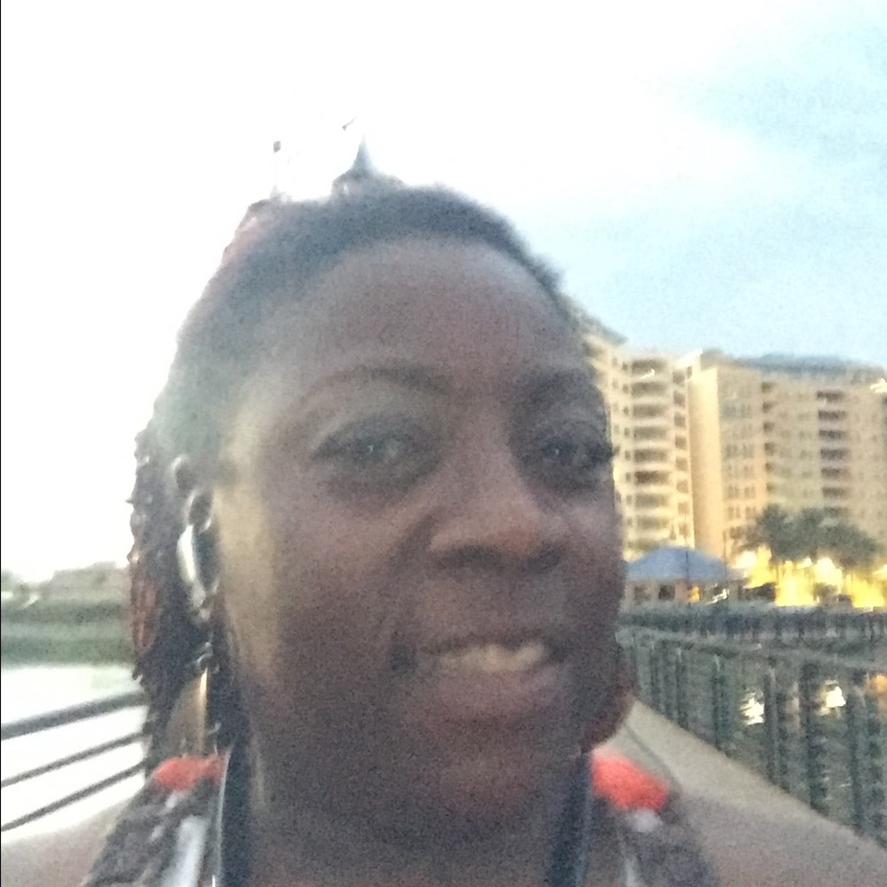 Meet your Posher, Vacarol