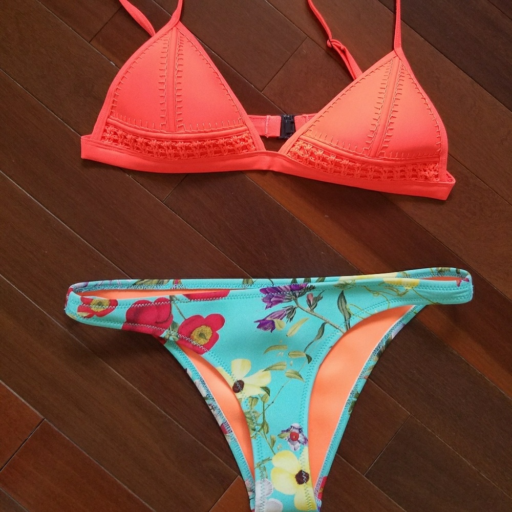 Triangl Suit Top Large Bottom XL