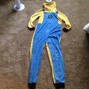 Minion onesie, great condition only worn twice.
