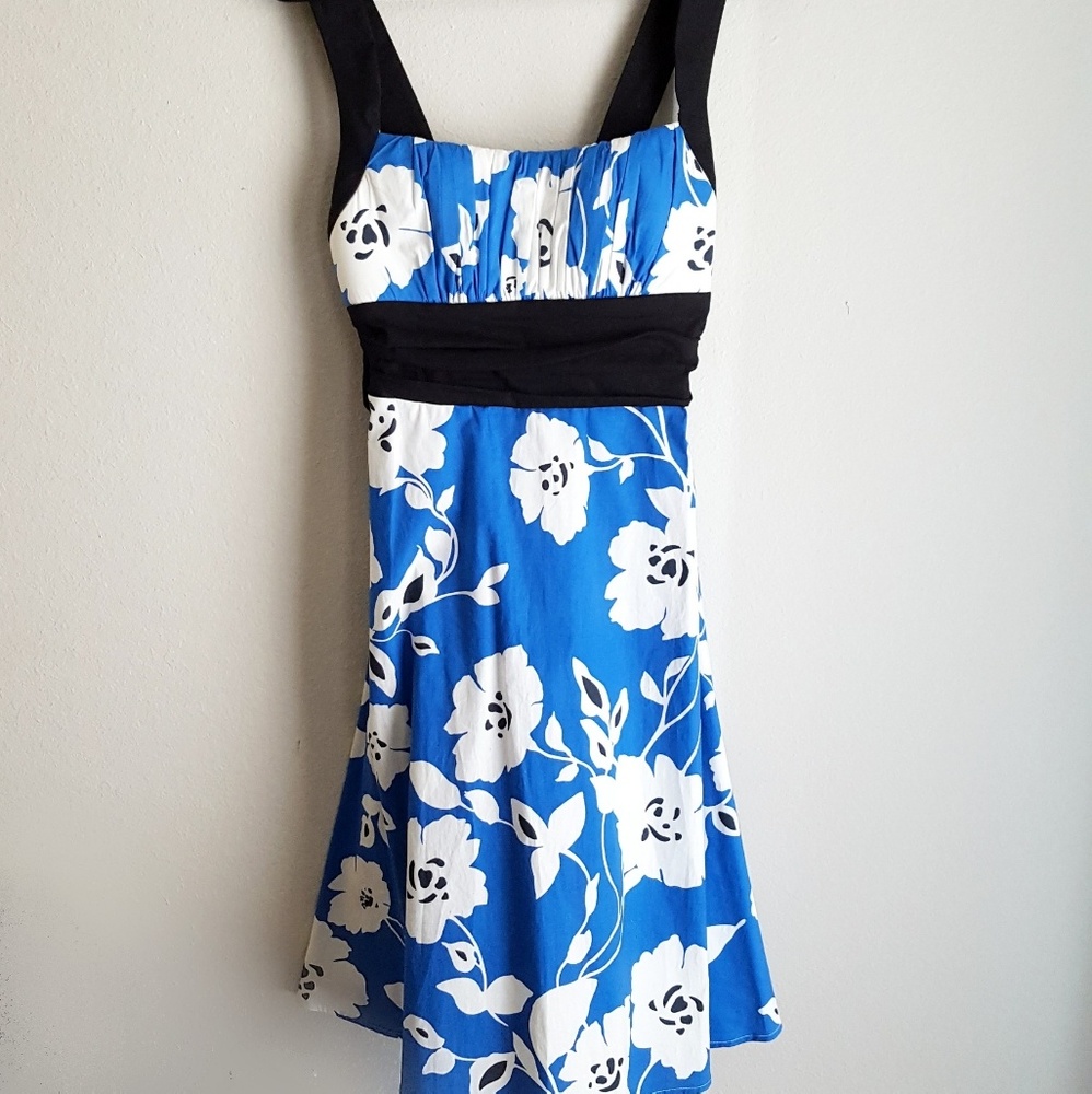 🌺Floral Sundress Blue White Black NWOT