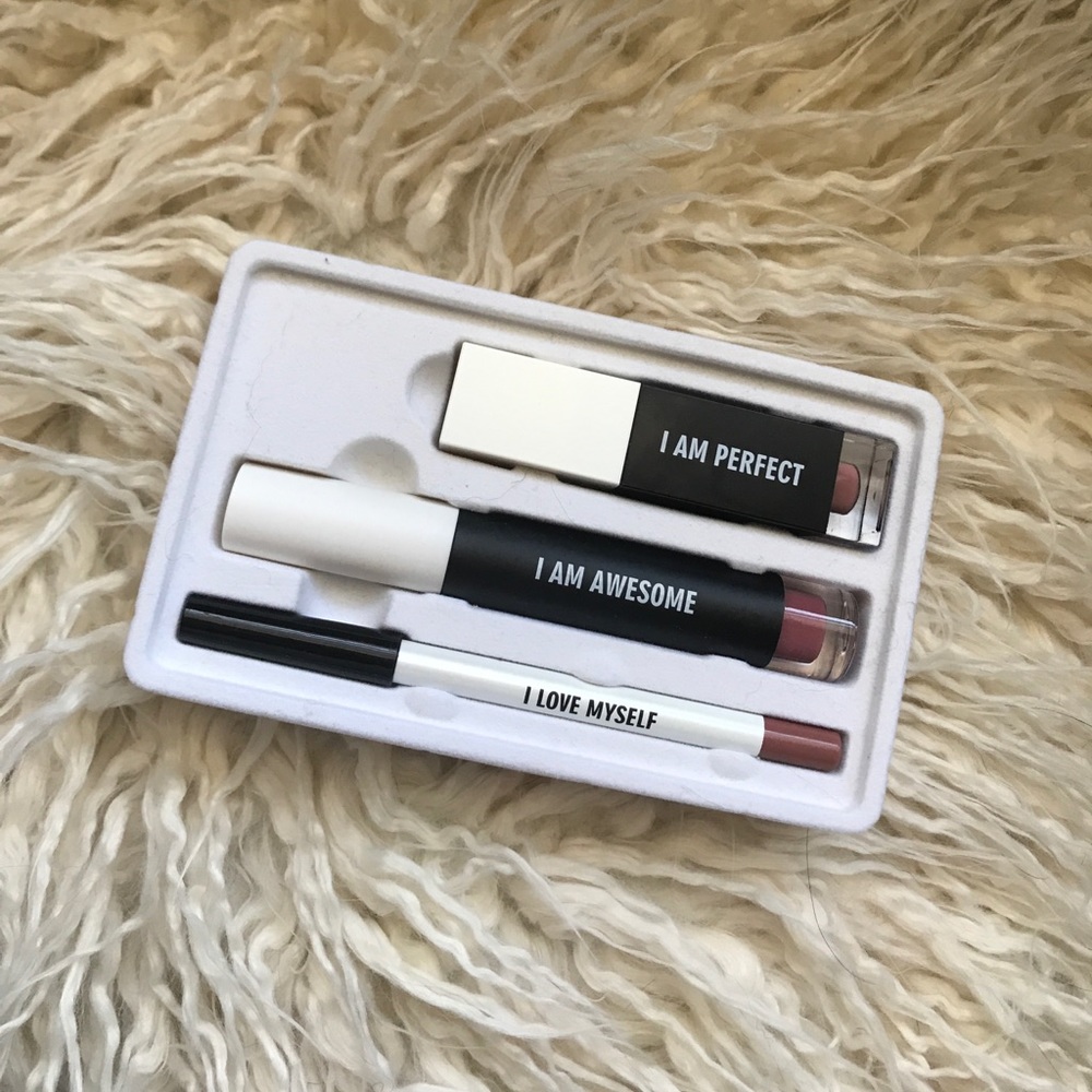 Real Her Nude lip kit