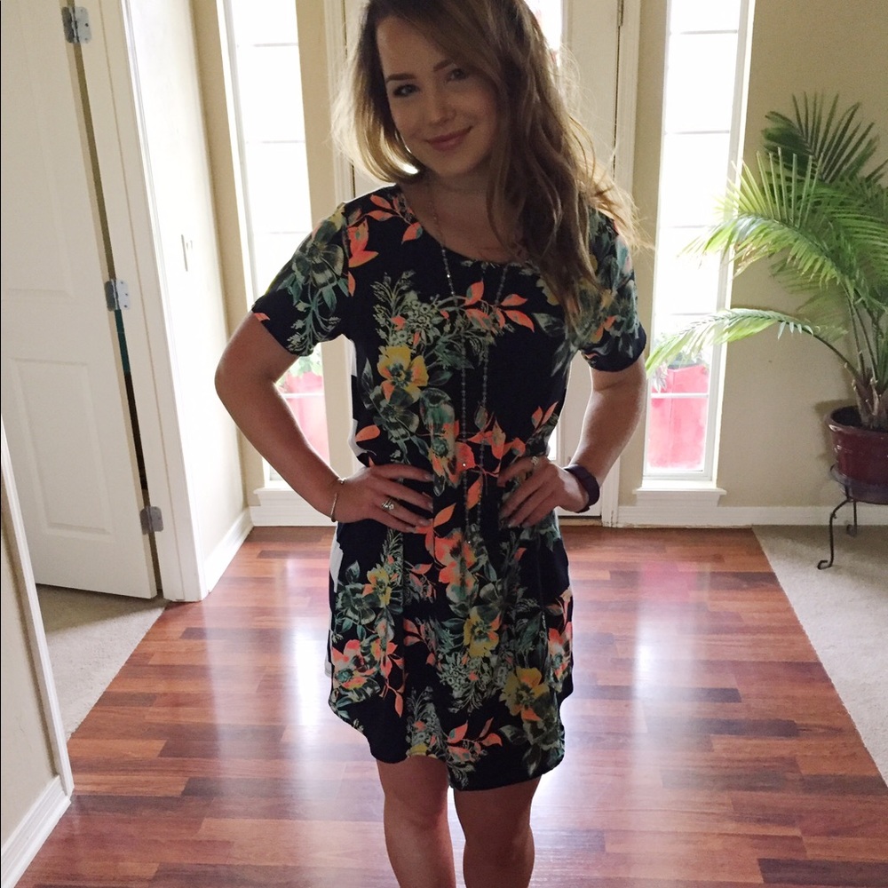 Floral/Stripe Sun Dress Sz Small