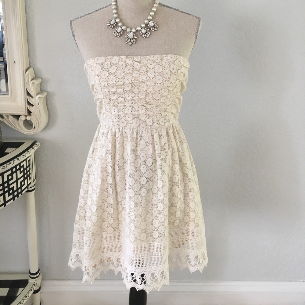 Summer dress fully lined ivory size Medium