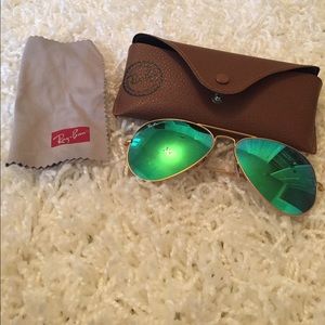 Ray ban mirrored aviator sunglasses