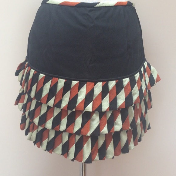 Zac Posen Tiered Ruffle Mini Skirt sz 8 *fun! - Picture 2 of 8