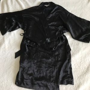 Victoria's Secret black kimono robe