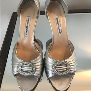 AUTHENTIC Manolo Blahnik D'orsay pumps