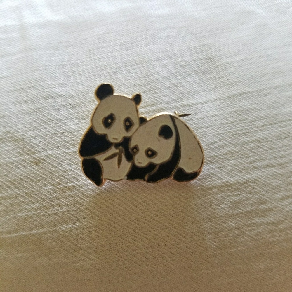 Vintage Pandas Pin - Picture 2 of 3