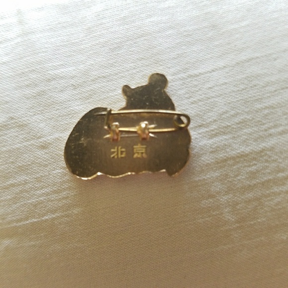 Vintage Pandas Pin - Picture 3 of 3
