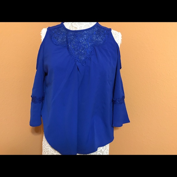 ⭕️FINAL PRICE⭕️ Royal Blue Cold Shoulder top - Picture 2 of 2