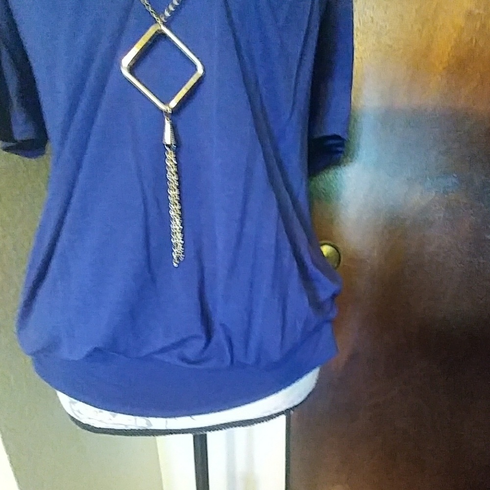 Due Time Maternity top - Picture 4 of 4