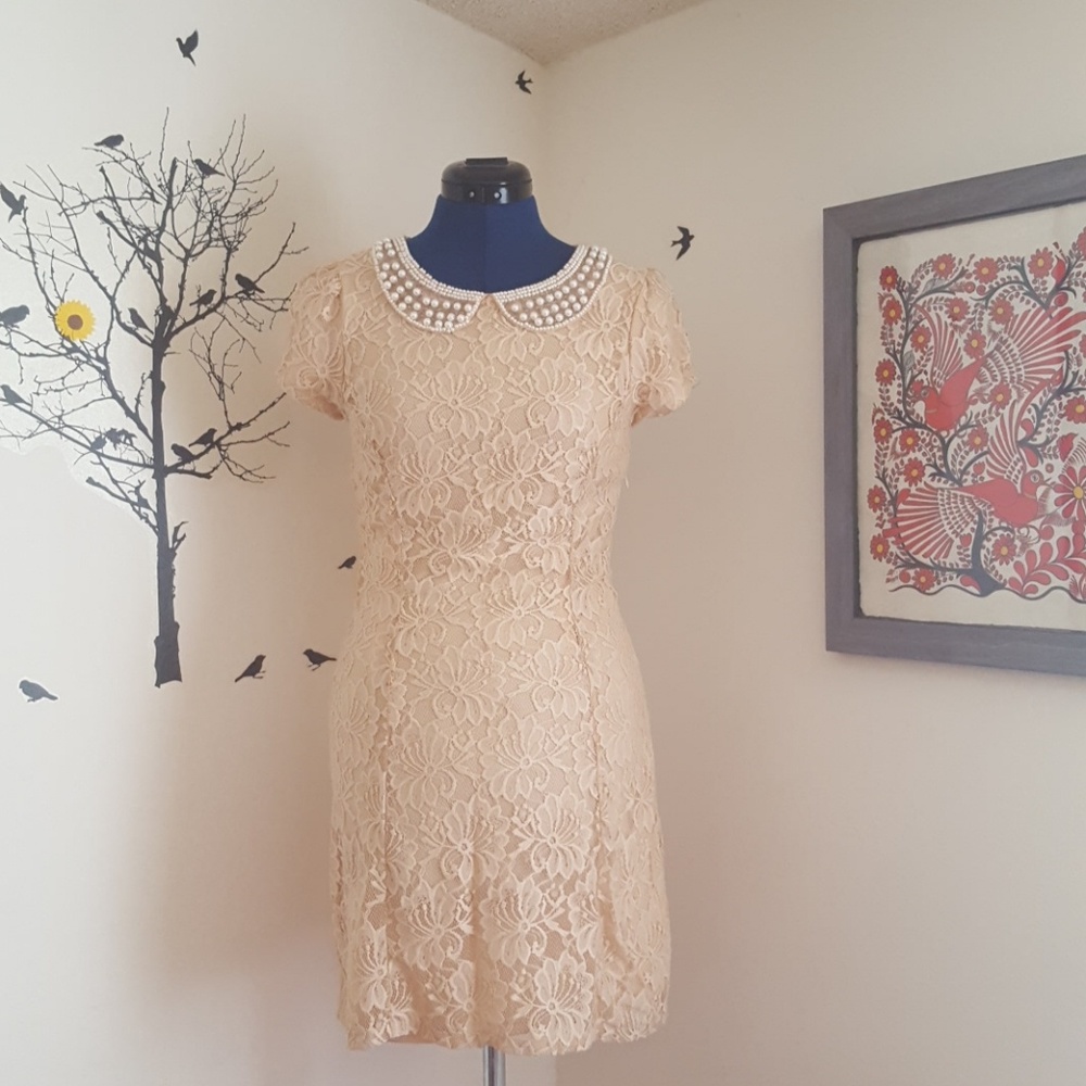 Pearl collar peach dress