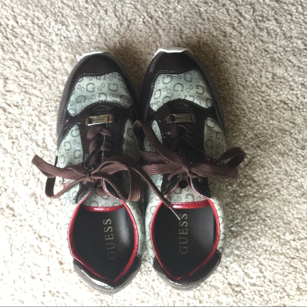 Guess tennis shoes