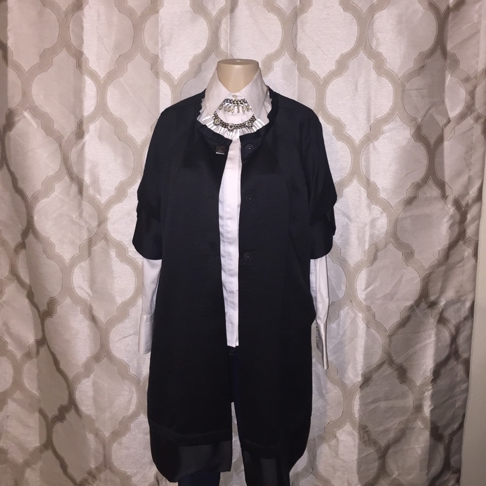 Vera wang tunic size large