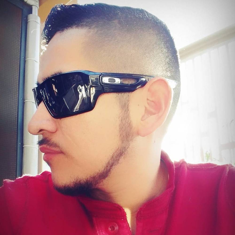 Meet your Posher, Emmanuel