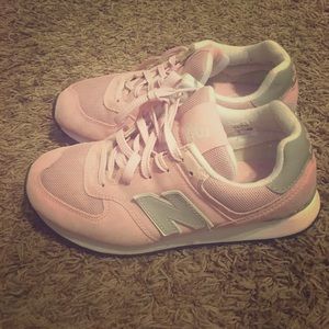 New balance shoes