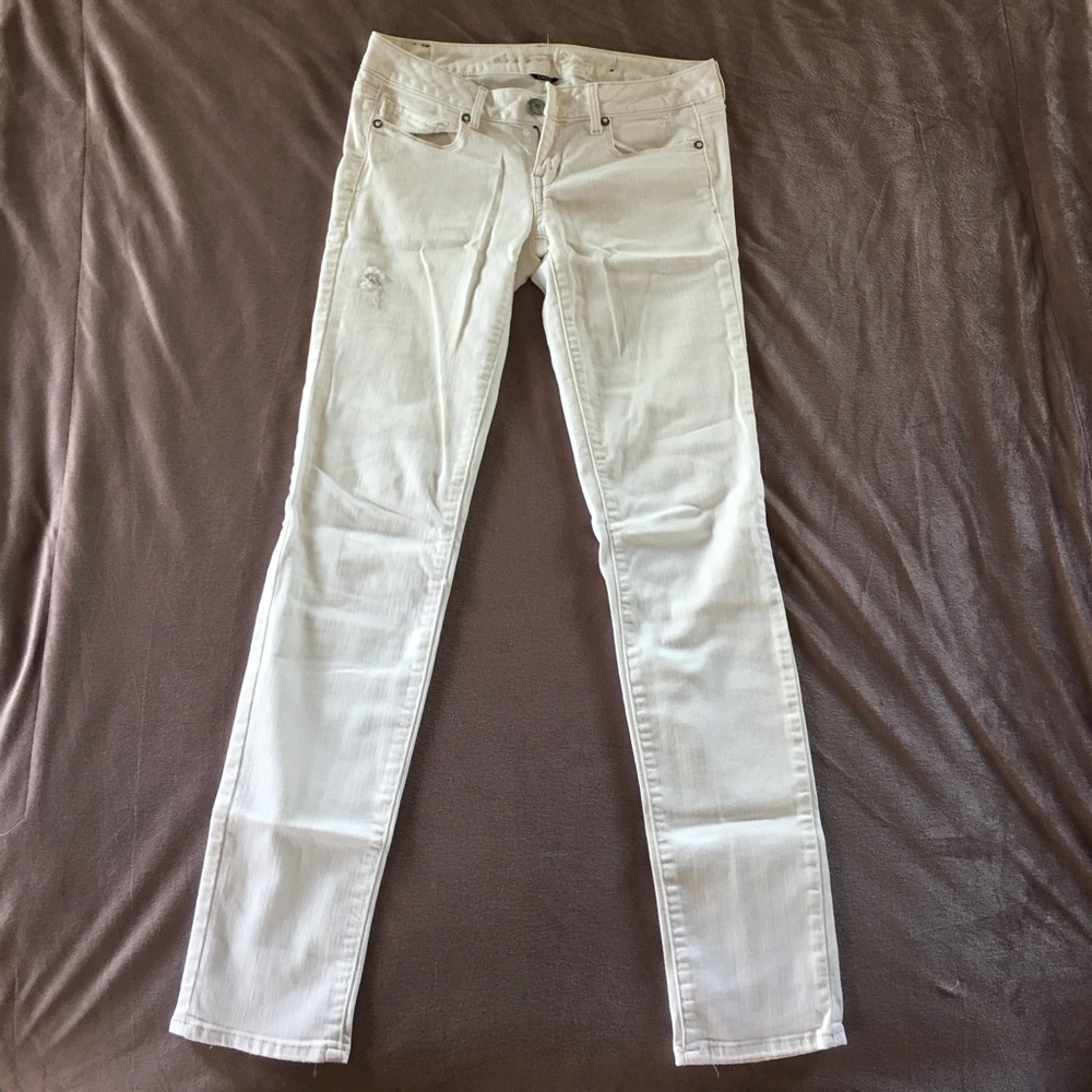 White AEO  jeans