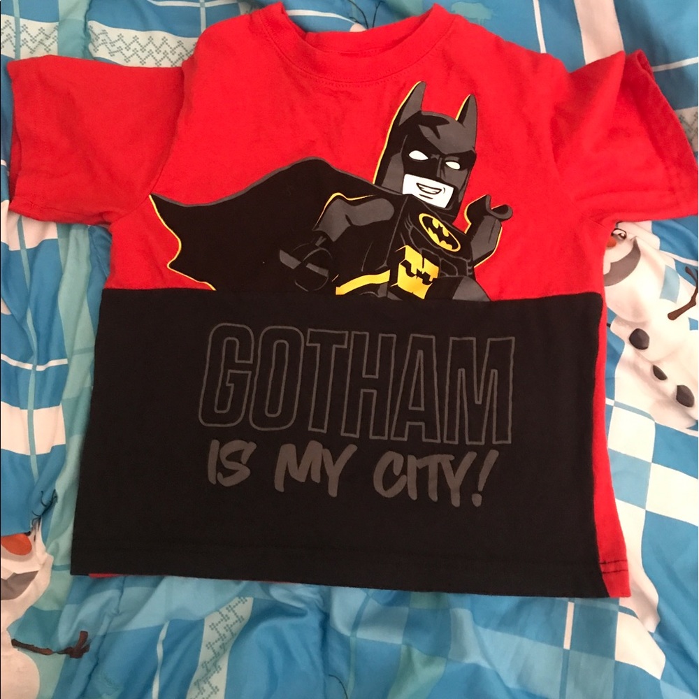 Short sleeve boys T-shirt.
