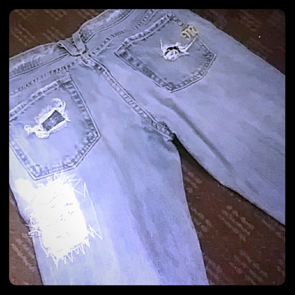 Size 27 Miss Me Capris