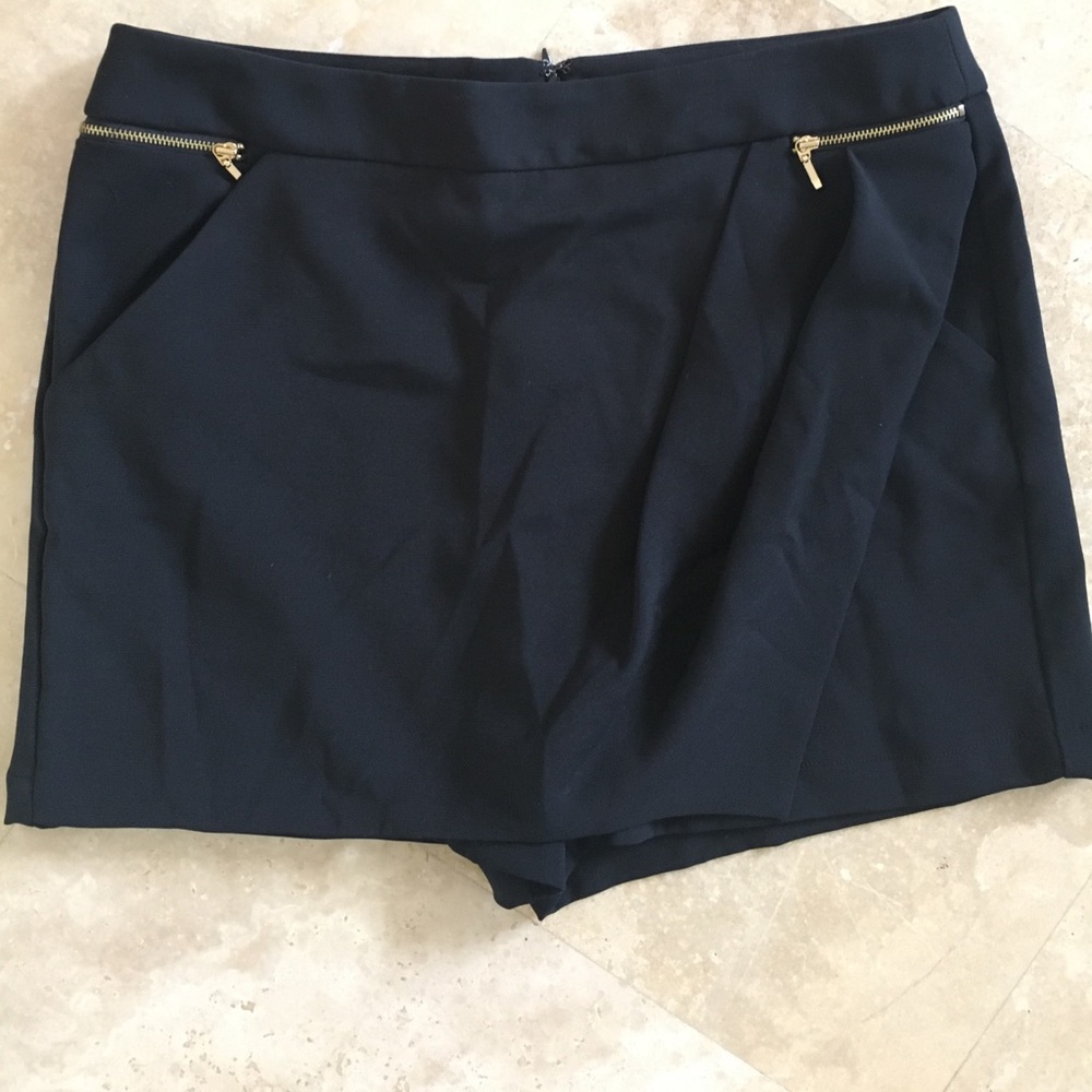 INC black skirt size 8 with gold details