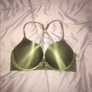 Victoria's Secret bombshell bra