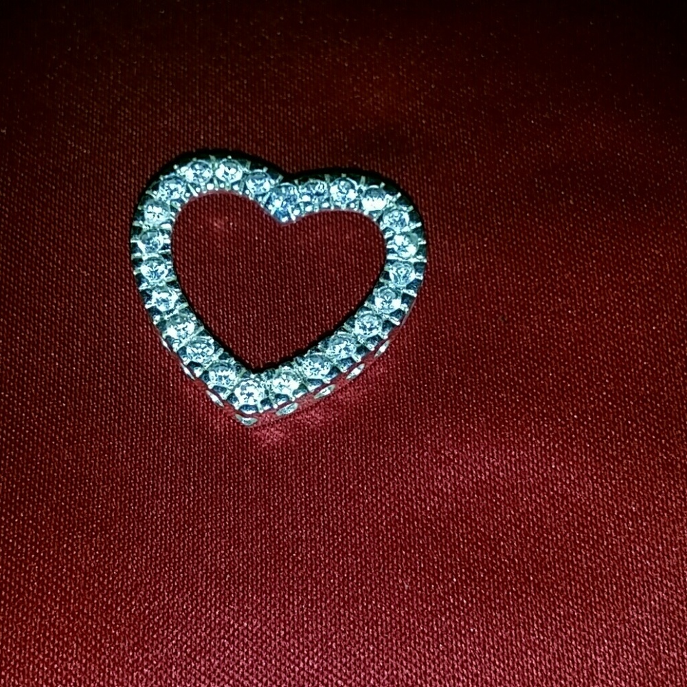 Silver 925k with zirconium heart shape pendant