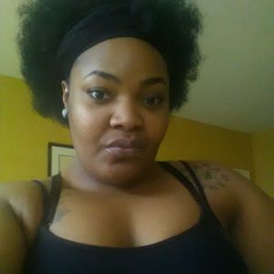 Meet your Posher, Breia