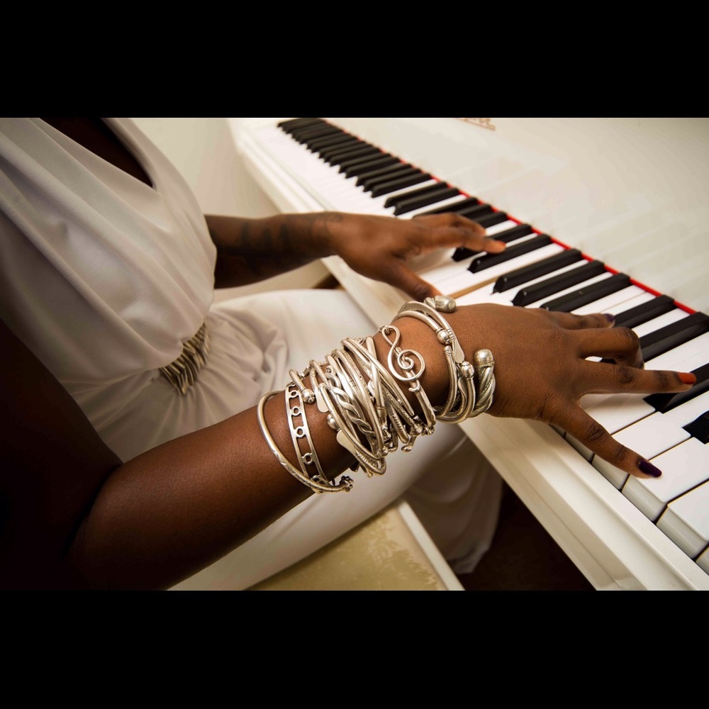 Meet your Posher, Rayna