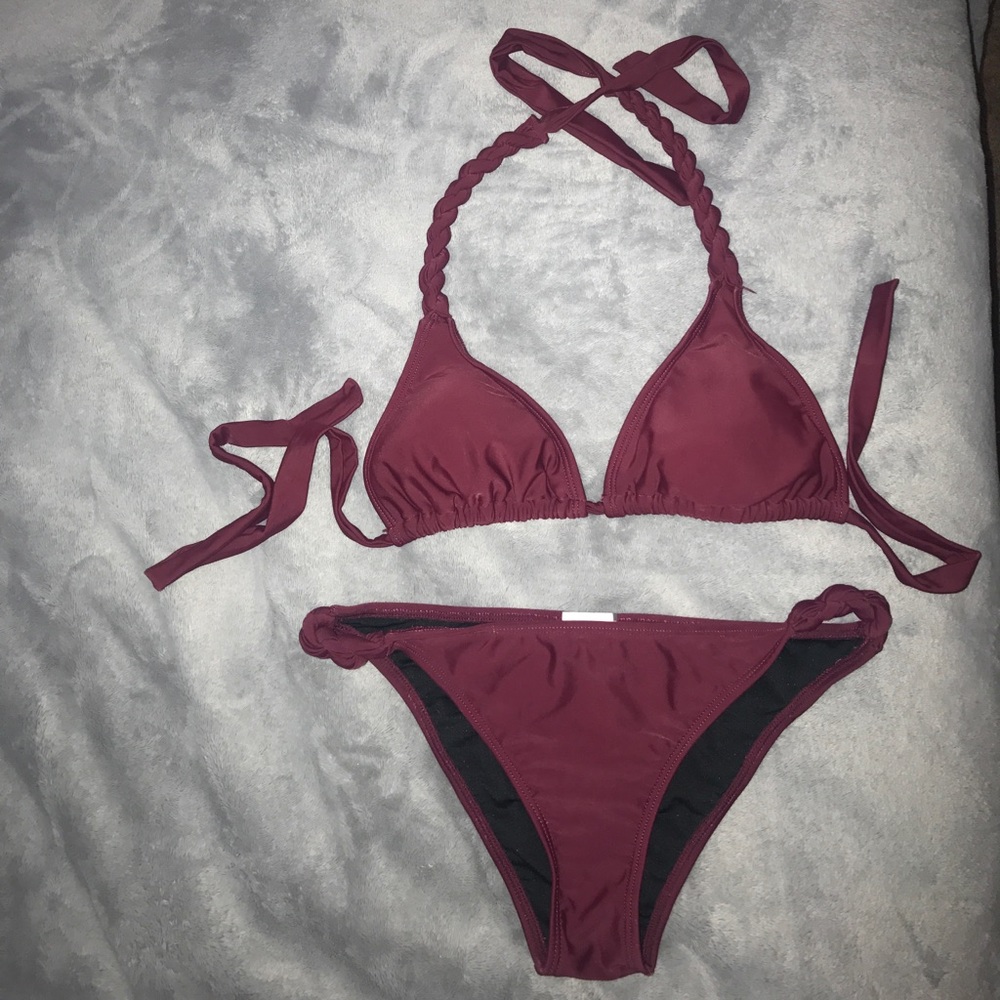 Maroon bikini top and bottom