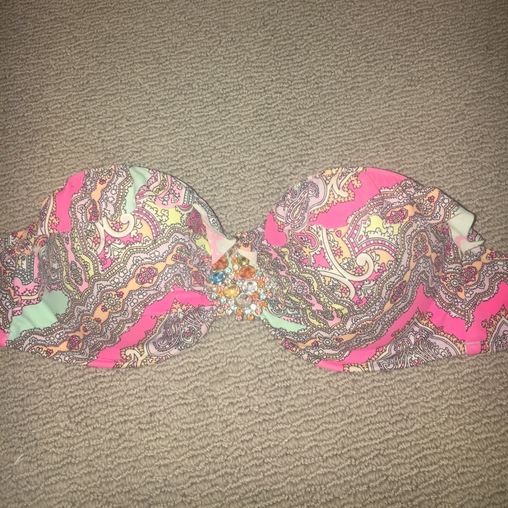 34 D Victoria's Secret strapless bathing suit top