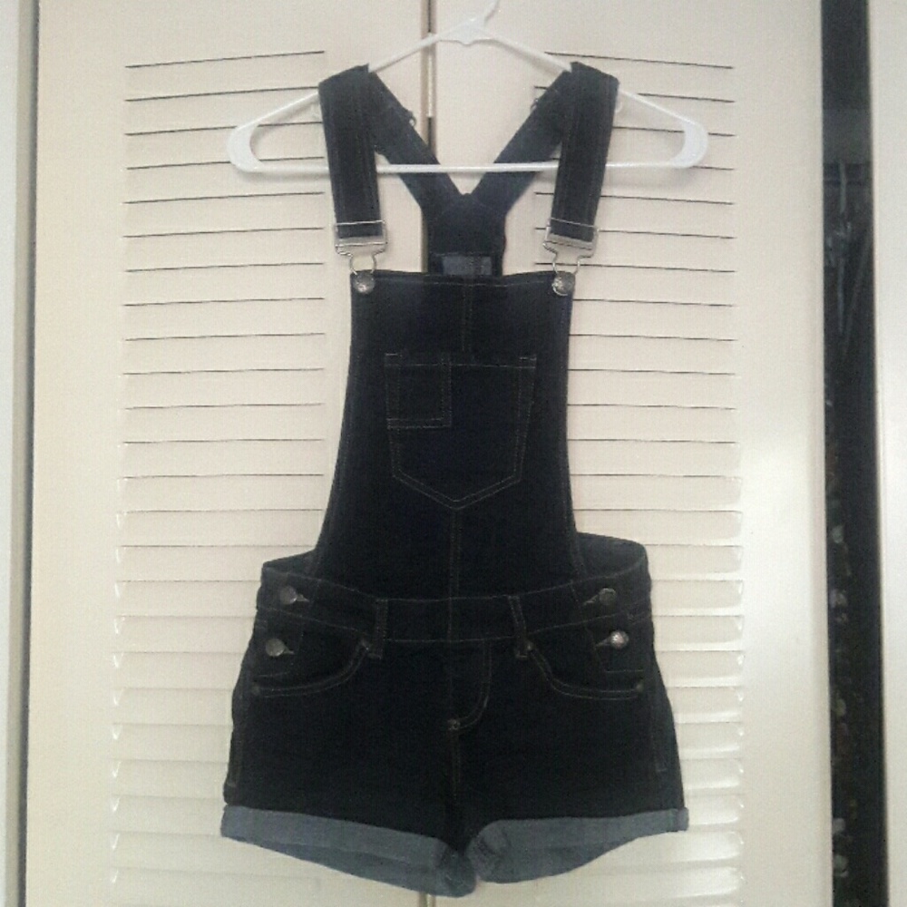 Clothes - Picture 2 of 2