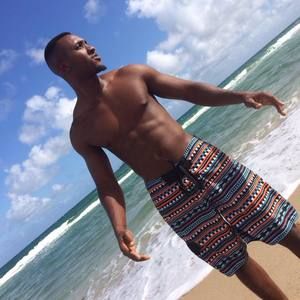 Meet your Posher, Clinton