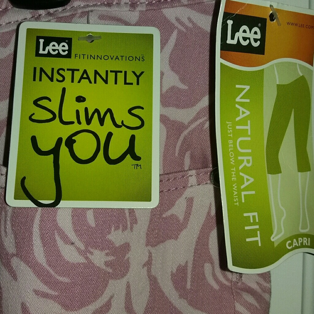 Capris Lee Natural Fit