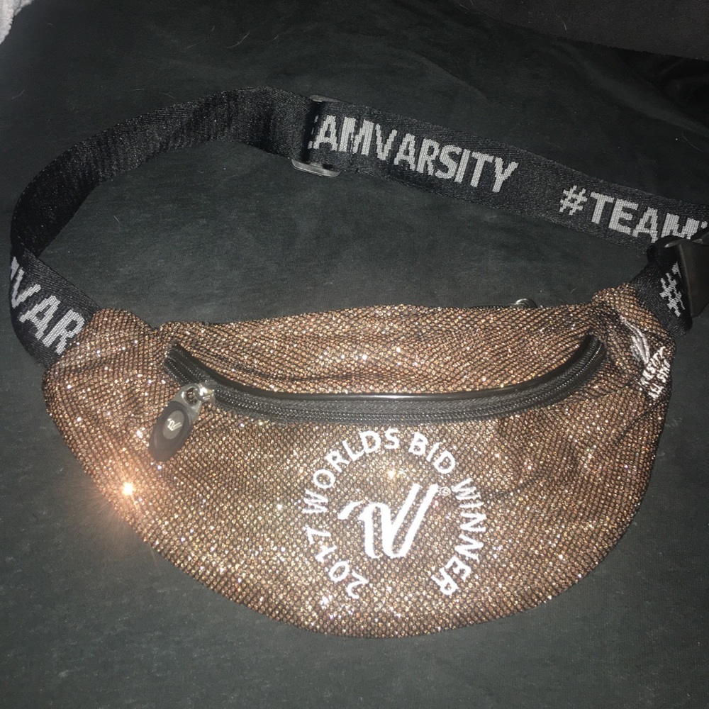 FANNY PACK WORLDS 2017