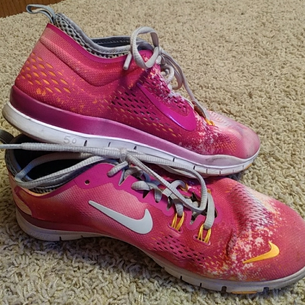 Pink Nike's