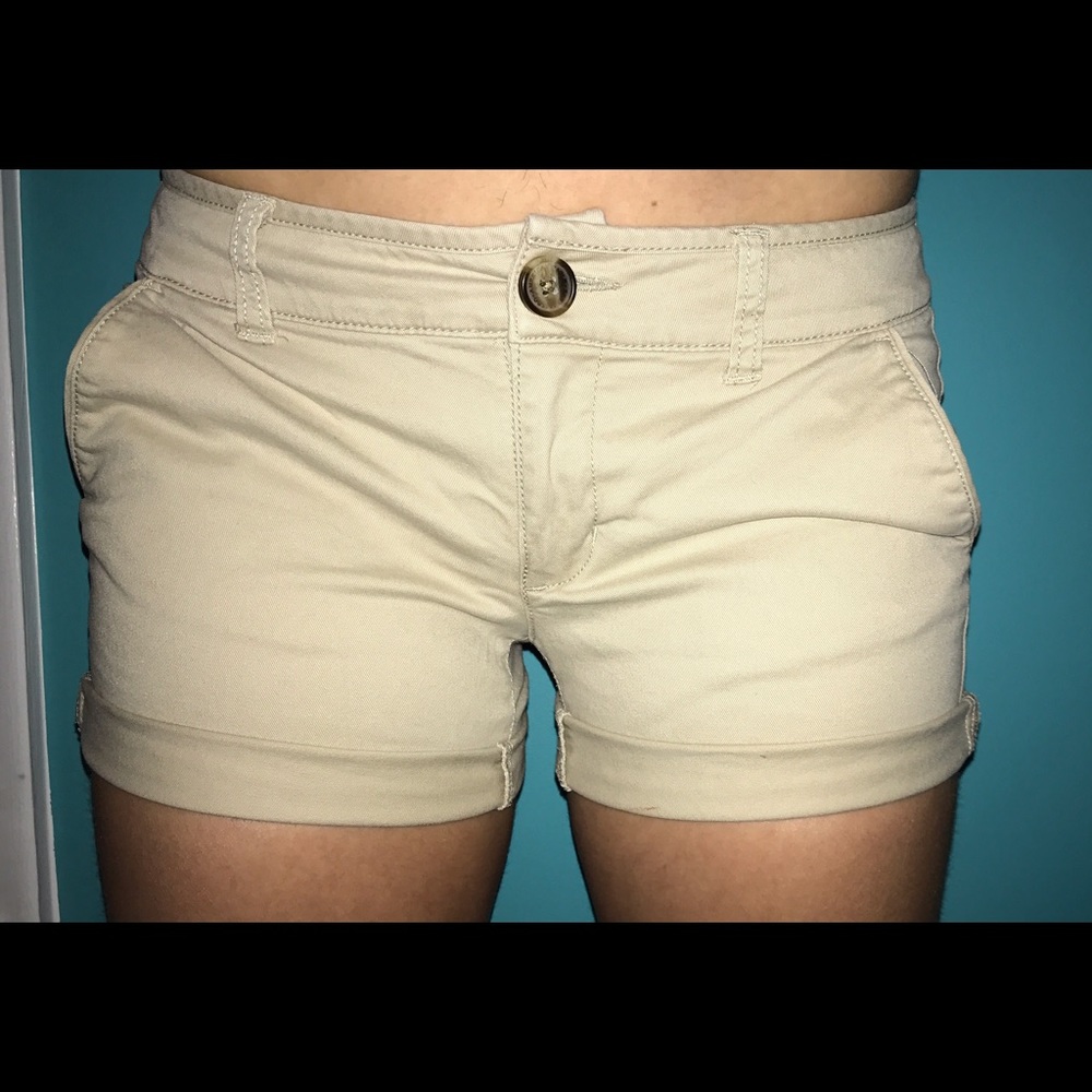 American Eagle Midi Khaki Shorts